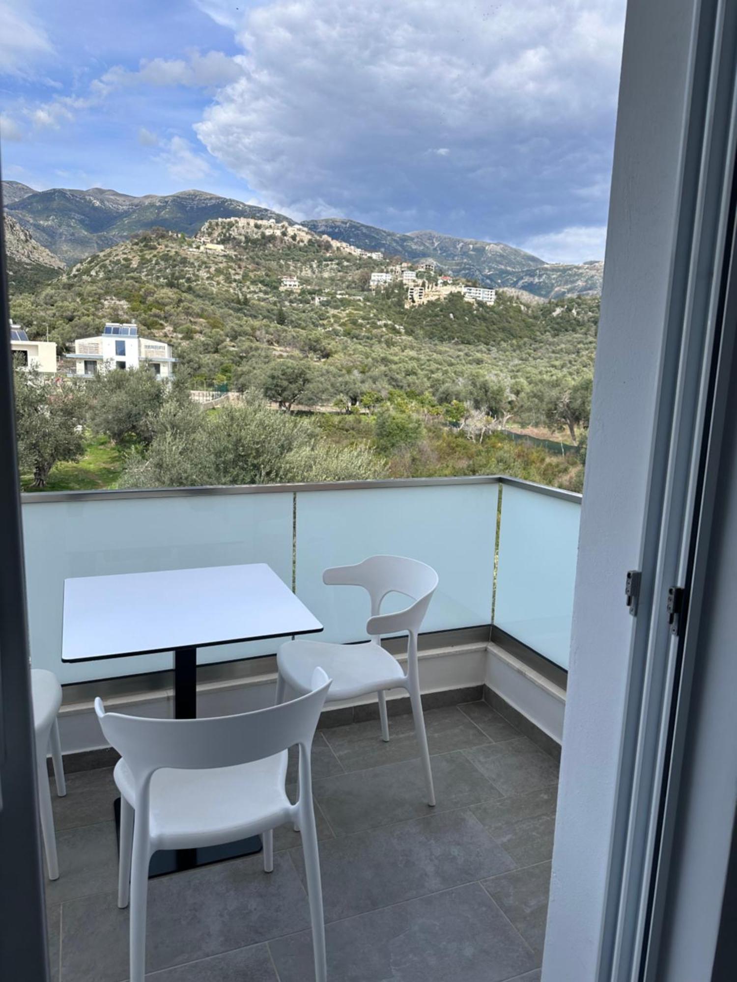Vila Melina Himarë Exterior foto