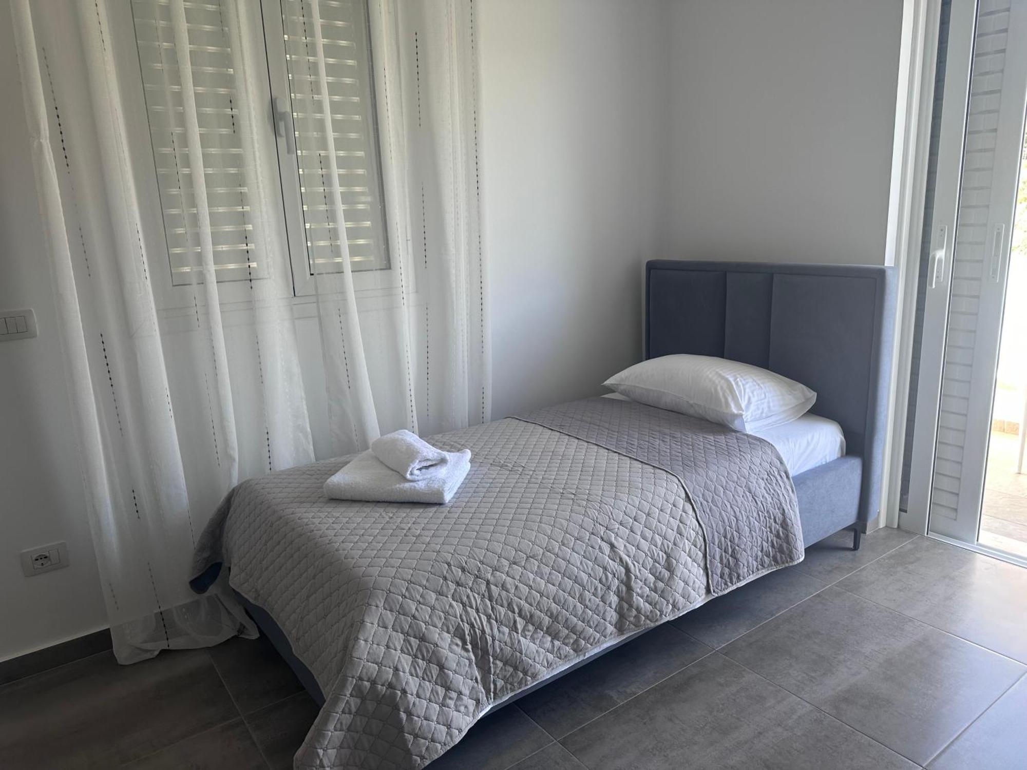 Vila Melina Himarë Exterior foto